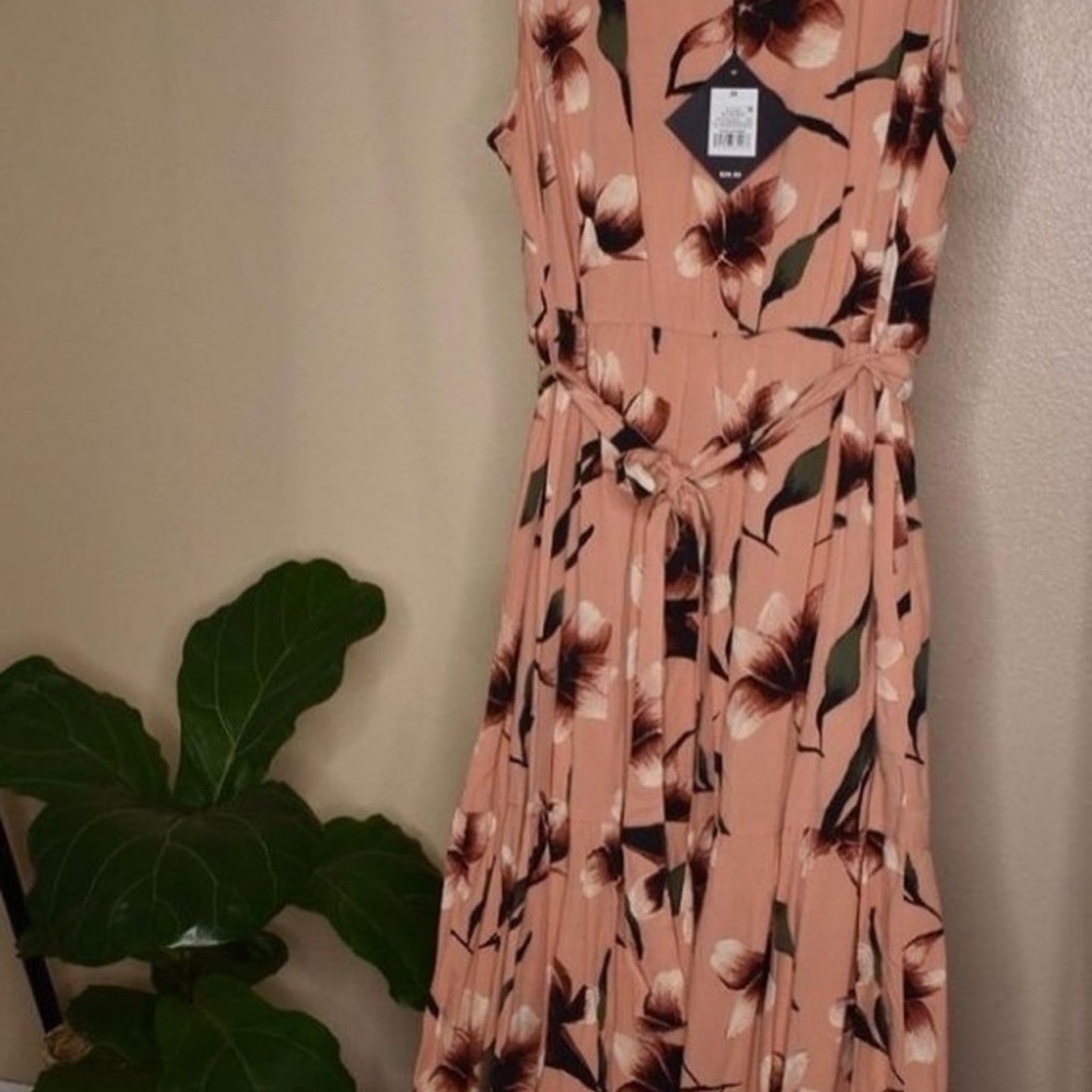 Maxi dress with pockets